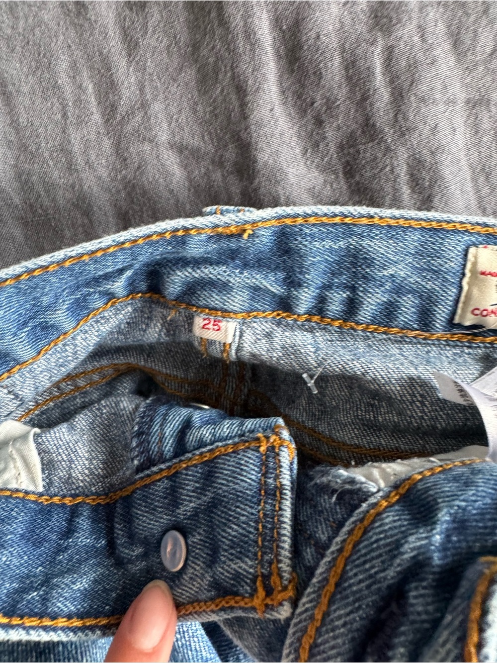 Levi’s - Picture 6 of 7